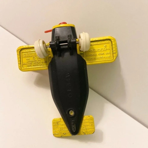 Vintage 1982 ERTL Smurfs Diecast Aero Smurf Yellow Plane Toy Hong Kong - Picture 8 of 12